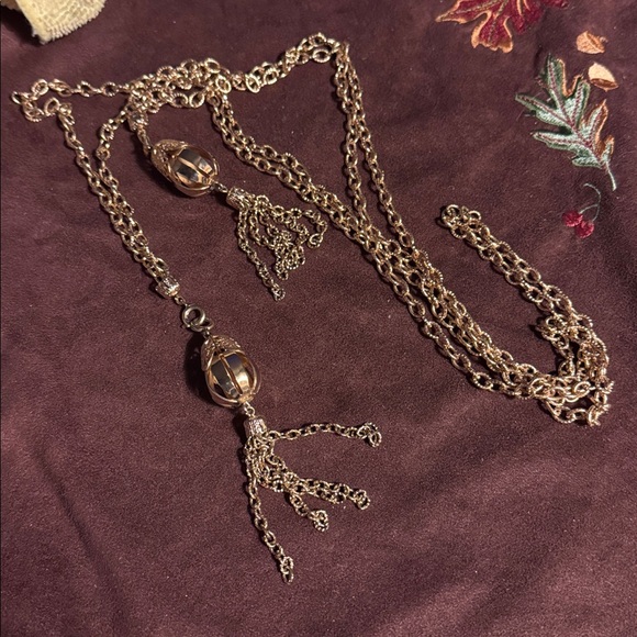 AVON Tassel wrap around/knot necklace ๐โโฌ 36โ long Chain 3.5โ tassels - Picture 4 of 6